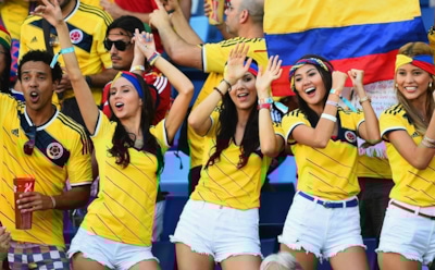 Болельщицу из Колумбии раскритиковали за тверк с россиянином