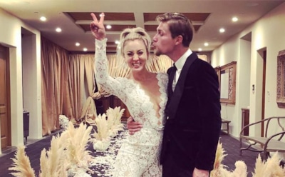 Звезда «Теории большого взрыва» Кейли Куоко сыграла свадьбу