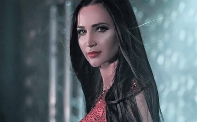 «Прекрасный день»: Ольга Бузова показала упругие ягодицы на снимке с яхты