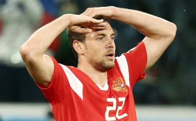 "Тренеришка" и "жалкий человек": 5 скандалов с участием Артема Дзюбы