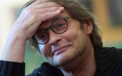 Домогаров рассказал, почему отдал квартиру родителей старшему брату