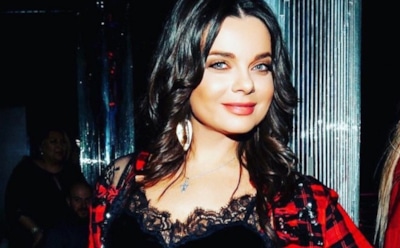 45-летняя Наташа Королева очаровала поклонников снимком в мини-шортах