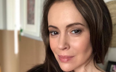 Актриса «Зачарованных» удивила поклонников помолодевшим лицом