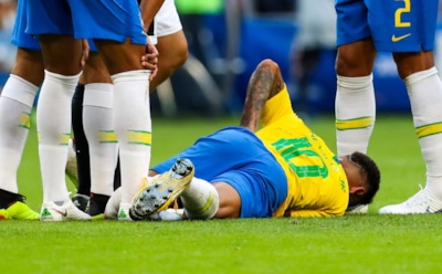 Футболисты «Зенита» спародировали падение Неймара