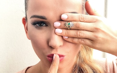 Анфиса Чехова устроила «голый флешмоб» и снялась топлес