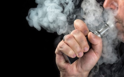 Ученые узнали, почему люди пробуют курить вейпы