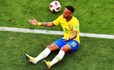 Португальские медики сделали Неймара символом симуляции