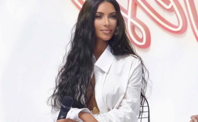 Ким Кардашьян выложила пикантное селфи в постели