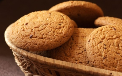 Ученые: рак можно лечить кашей и печеньем