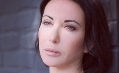 50-летняя Алика Смехова вызвала восторг стройным телом на пляжном фото