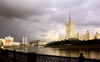 Погода в Москве: синоптики рассказали о возможных осадках в выходные