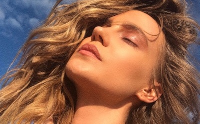 Глюкоза взбудоражила фанатов аппетитными формами