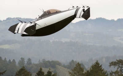 Канадцы собираются пустить в продажу летающий автомобиль