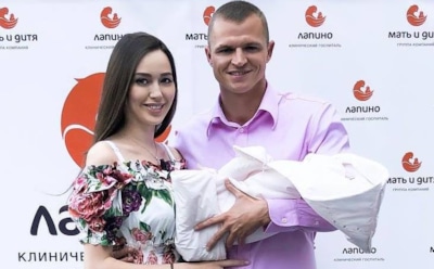 Костенко удивила фанатов тонкой талией спустя 6 дней после родов