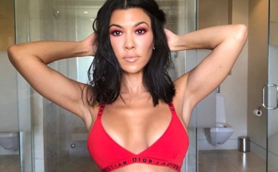 Кортни Кардашьян эпатировала подписчиков снимком в бикини