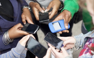 Ученые: из-за излучения мобильных телефонов дети теряют память