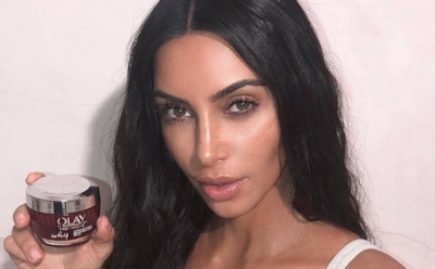 Ким Кардашьян крупным планом показала пышные ягодицы