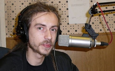 Децл набросился с матерными оскорблениями на артистов Басты