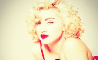 Модель, с которой целовалась Мадонна, призналась в ее помешательстве