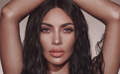 Ким Кардашьян «взорвала» Интернет сексуальной фигурой в бикини