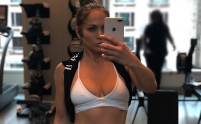 Дженнифер Лопес возмутила фанатов неудачным образом и располневшей фигурой