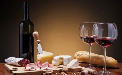 Стало известно, какое вино можно пить в жаркую погоду