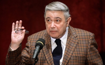 СМИ приписали беременность ассистентке Петросяна