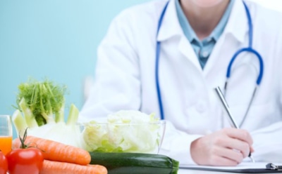 Ученые выяснили, кто быстрее худеет: мужчины или женщины