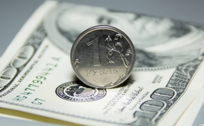 Курс доллара к рублю впервые с 2016 года превысил уровень 67 руб