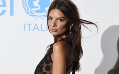 Эмили Ратаковски снялась в эротическом видео на яхте в Италии