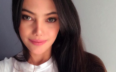 В Таиланде салон красоты заклеил клиентке глаза