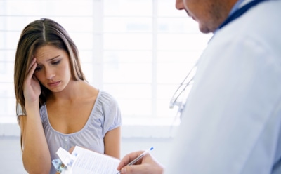 Стало известно, почему женщины чаще мужчин страдают от мигрени