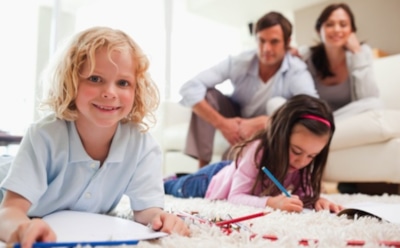 Ученые установили влияние общения с родителями на мозг детей