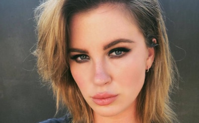 Дочь Алека Болдуина возмутила отца откровенной фотографией на байке