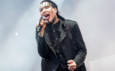 Мэрилин Мэнсон рухнул на сцене в Хьюстоне и прекратил концерт