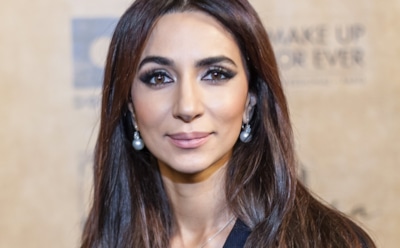 Певица Зара восхитила стройными ногами в мини-шортах