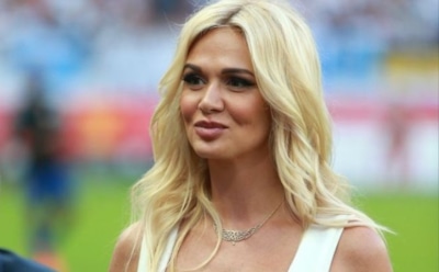 Виктория Лопырёва похвасталась точёной фигурой в белом купальнике