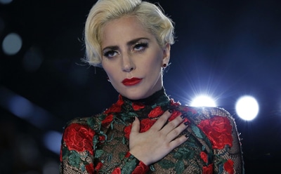 Леди Гага шокировала поклонников «голыми» фото