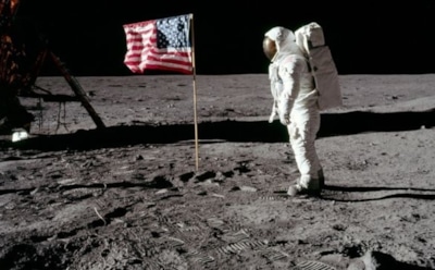 Астронавт Базз Олдрин исправил «ошибку» фильма «Человек на Луне»