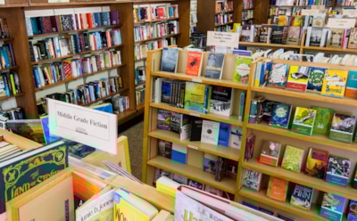 В России отказались продавать школьникам труды Есенина, Маяковского и Бродского