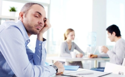 Дневную сонливость назвали признаком опасной болезни