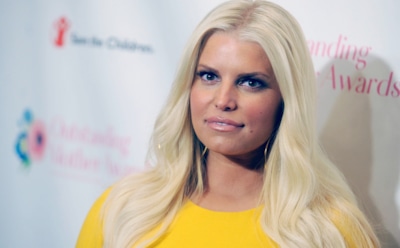 В Сети 38-летнюю Джессику Симпсон критикуют за позднюю беременность