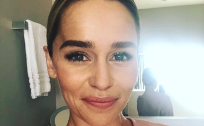 Дейенерис из «Игры престолов» сделала тату с изображением трех драконов