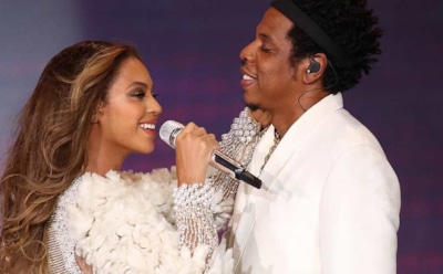 Бейонсе и Джей Зи подарили фанатке $100 тыс