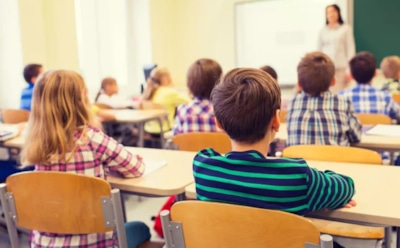 Ученые: образование родителей влияет на будущее детей больше, чем оценки