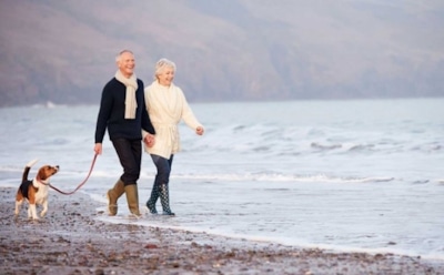 ВЦИОМ: для россиян старость наступает в 63 года