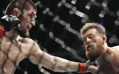 Хабиб Нурмагомедов победил Конора Макгрегора и устроил массовую драку