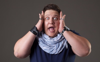 СМИ: резидента Comedy Club Романа Попова госпитализировали