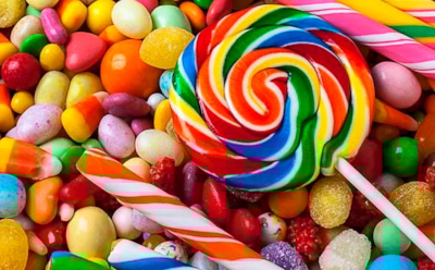 Ученые: сладости делают детей жестокими