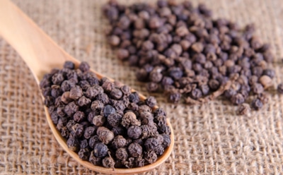 Ученые: черный перец продлевает жизнь